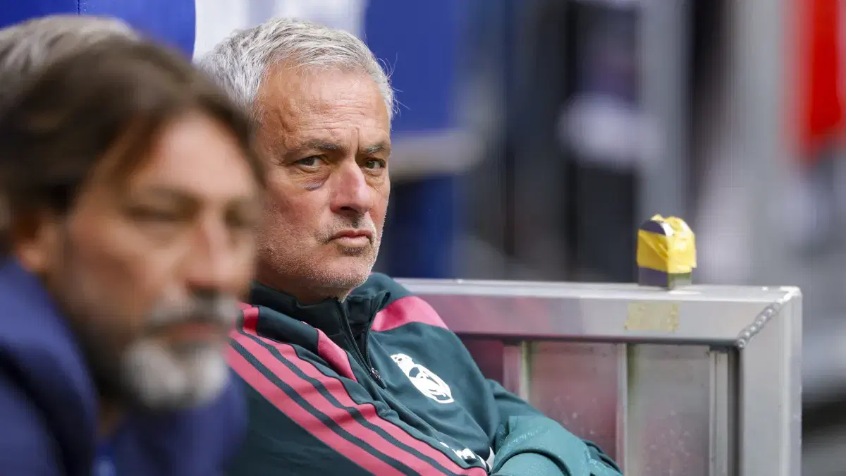 A atenção aos detalhes de Mourinho no jogo contra o Schalke