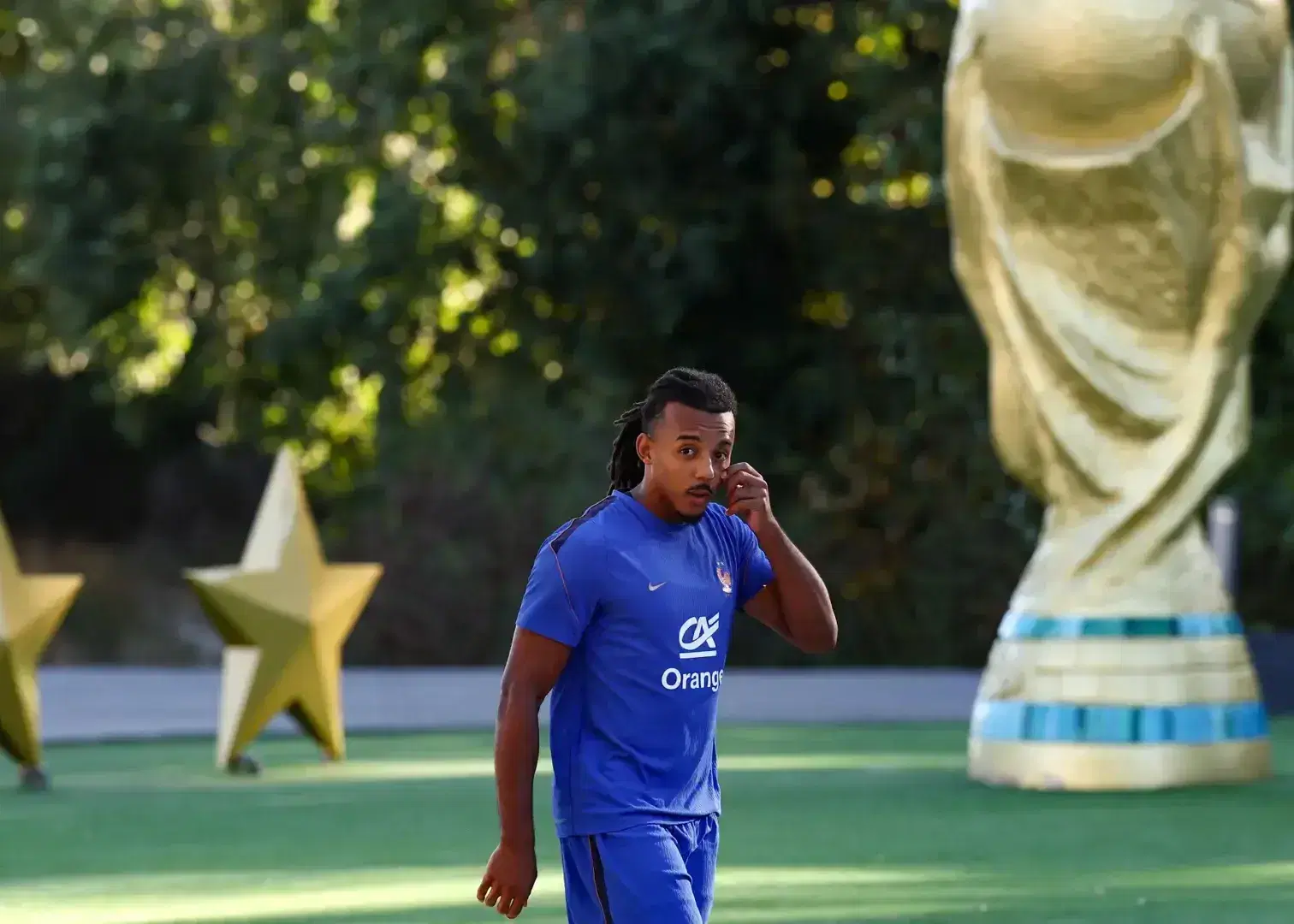 Desafios de Koundé no Barcelona e na Seleção Francesa