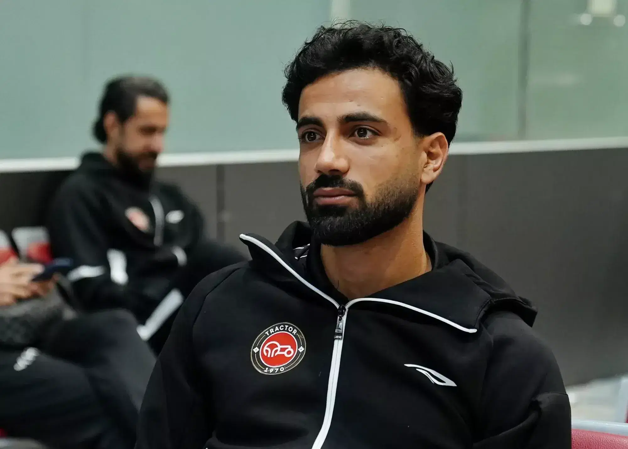 Tractor Tabriz parte para Najaf sem Alireza Beiranvand