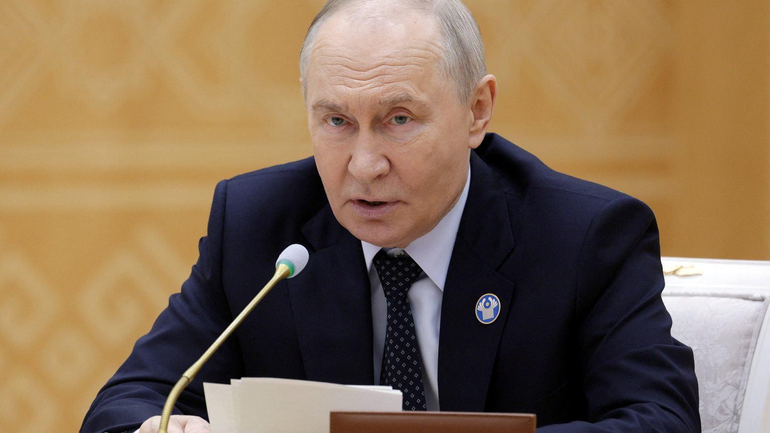 Criticism in Russia after Putin's plan for reinstatement