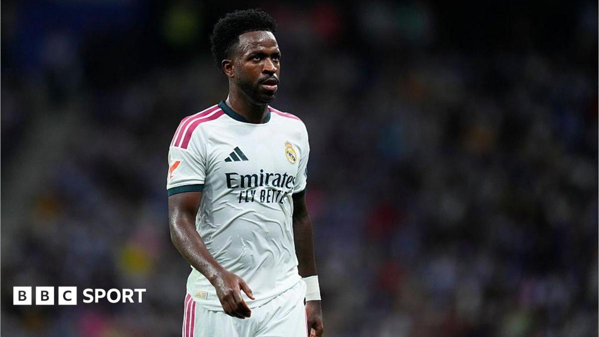 José Mourinho pede a Vinícius Jr "grande controlo
