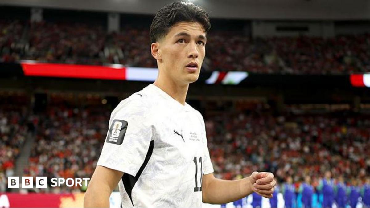 Swansea City perto de fechar negócio com Elijah Just do