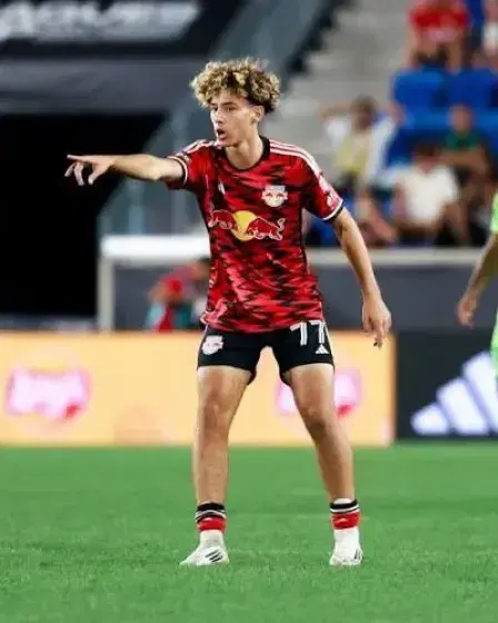 Adri Mehmeti, um jovem talento que se destacou contra Leo