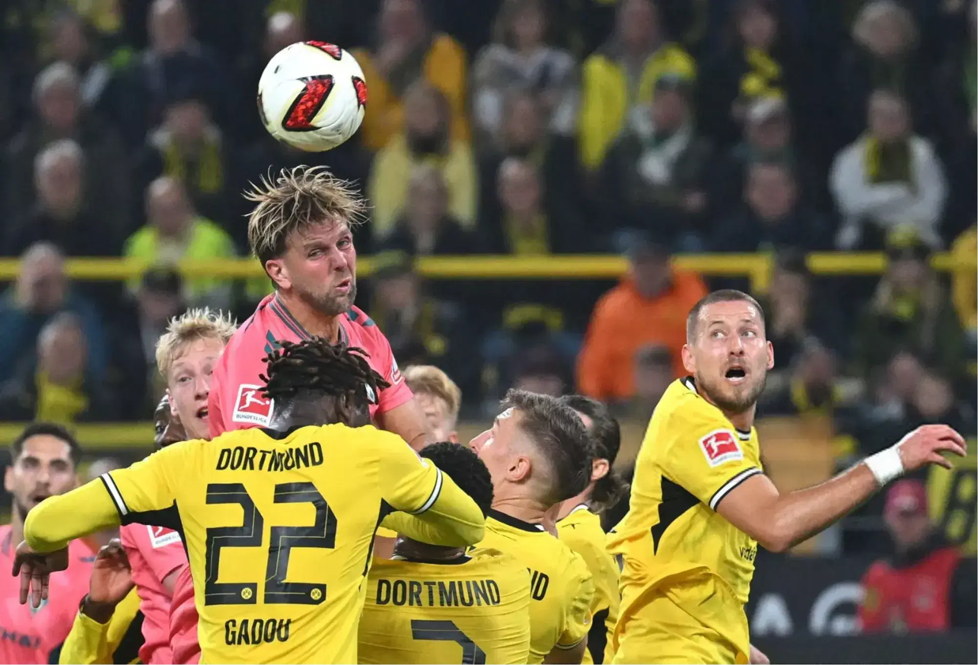 Folkrog pede atenção de Klopp após exibição brilhante