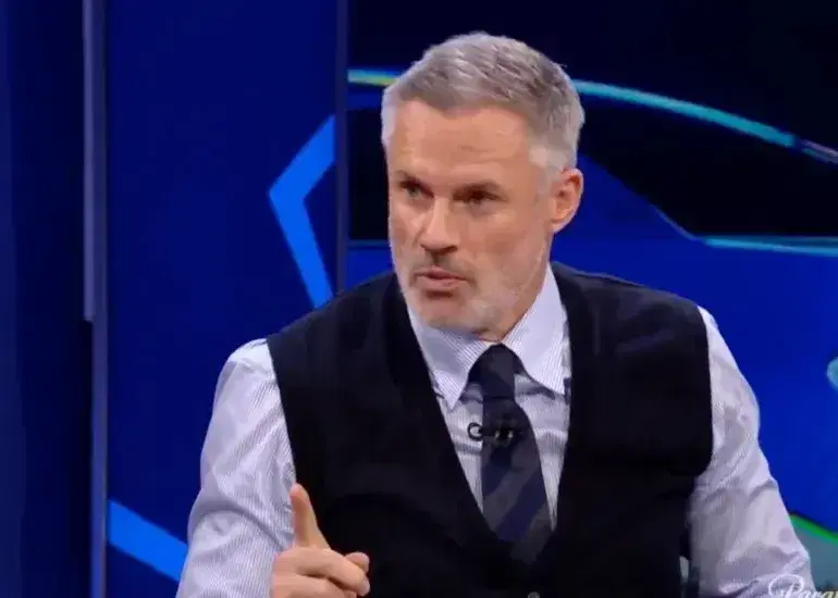 Carragher critica Lisandro Martínez por expor problemas do