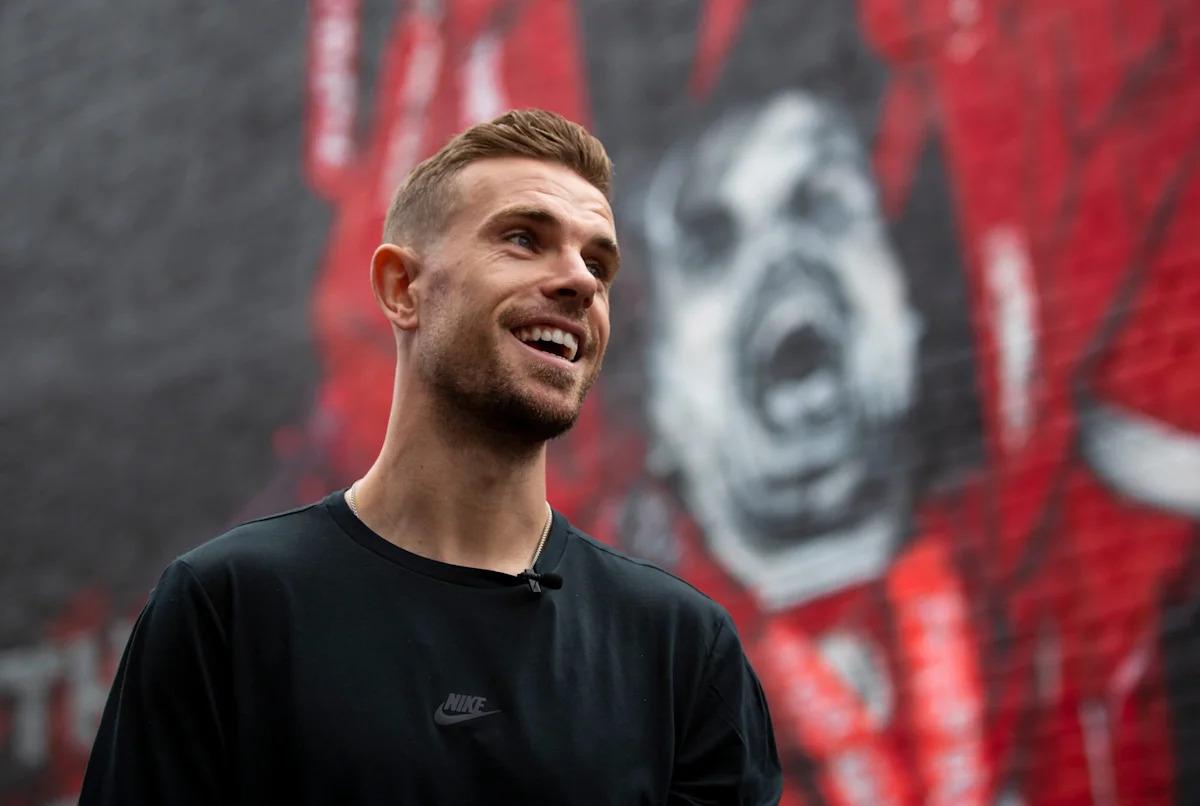 Liverpool procura o sucessor de Jordan Henderson, com