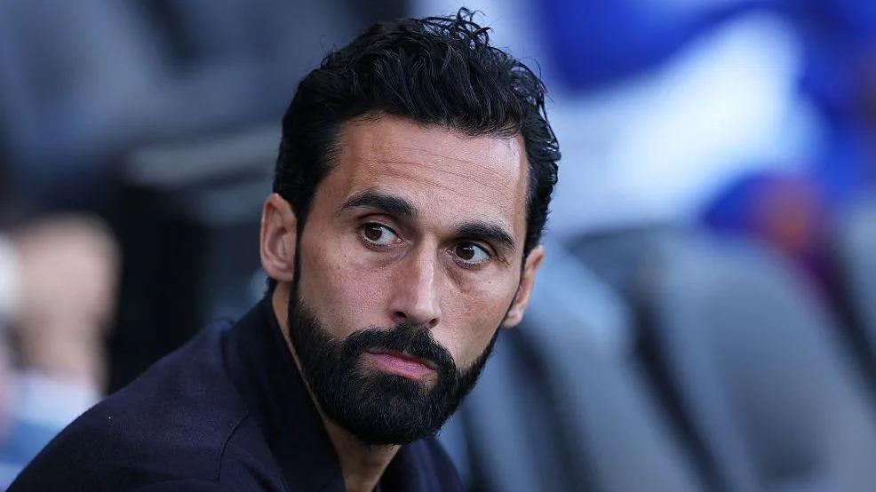 Arbeloa não sente medo, mas pressão aumenta após derrota